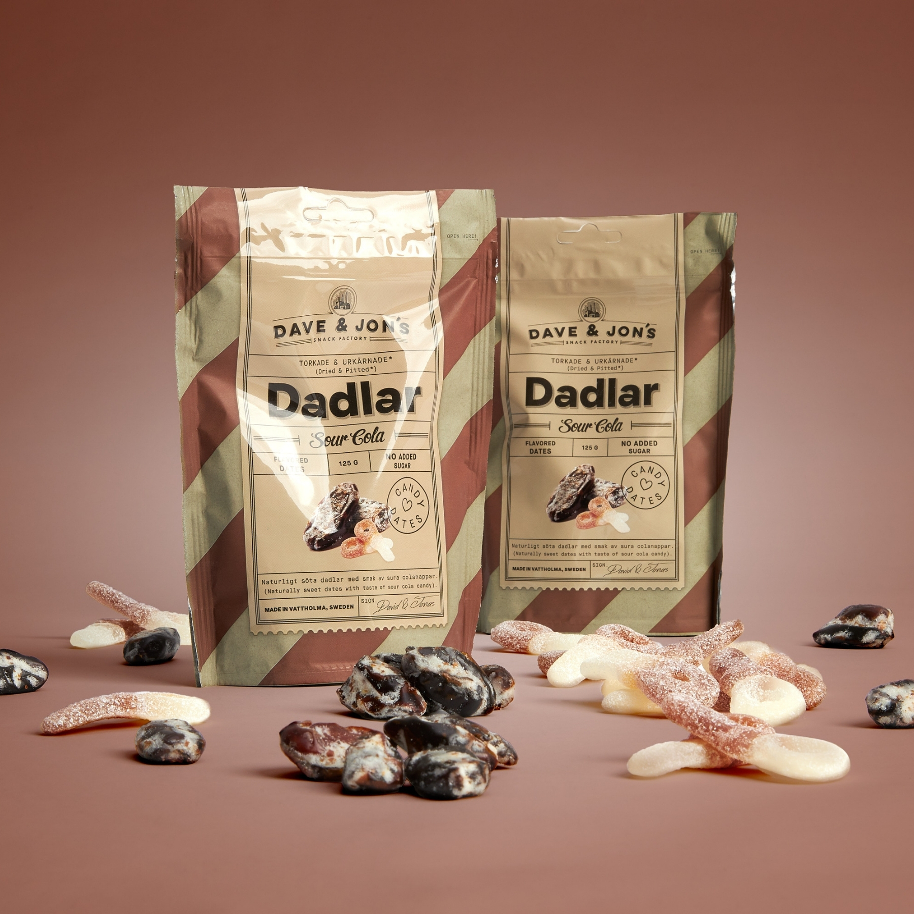 Dave & Jon’s maitsestatud datlid “Sour Cola” 125g